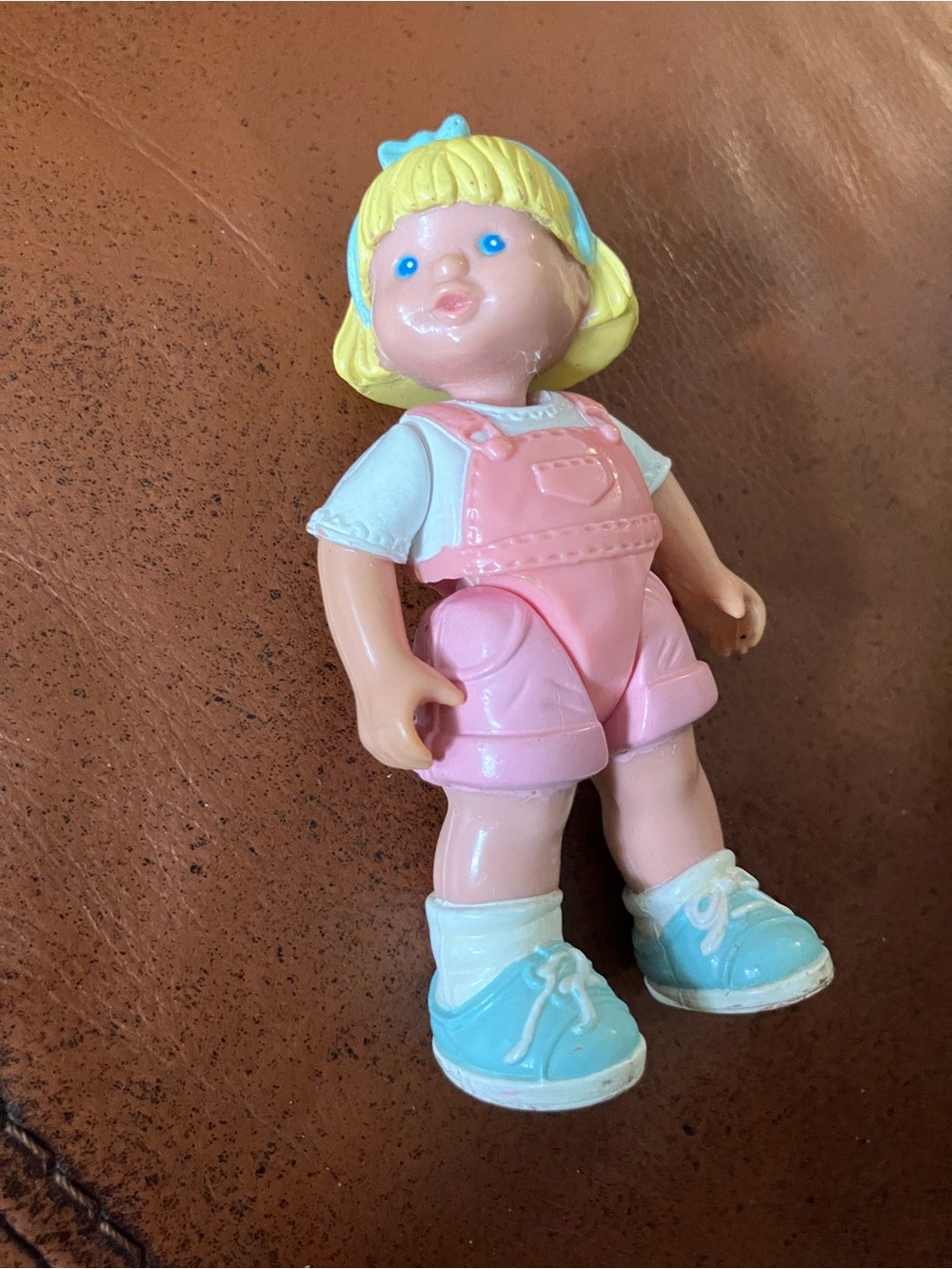 FISHER PRICE Loving Family Dream Dollhouse GIRL in PINK OVERALLS Blonde Hair